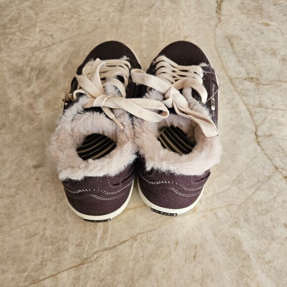 New with Tags! Taos Women's Starline Sneaker - Picture 8 of 10